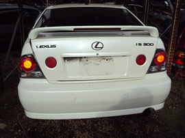 2001 LEXUS IS300, 3.0L AUTO , COLOR WHITE, STK Z14821